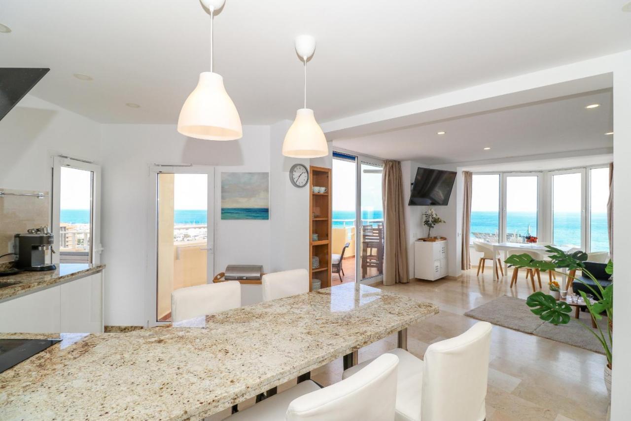 Penthouse With Panoramic Views - Puerto Marina Lejlighed Benalmádena Eksteriør billede