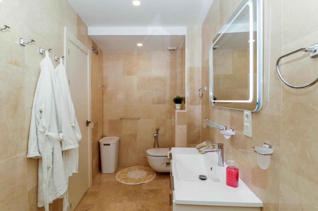 Penthouse With Panoramic Views - Puerto Marina Lejlighed Benalmádena Eksteriør billede